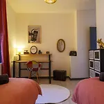 Le Cinq, De Charme Place Saint Pierre Saumur