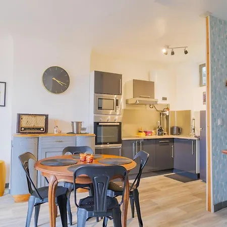 Le Cinq, De Charme Place Saint Pierre Appartement Saumur