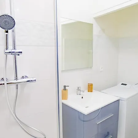 Le Cinq, De Charme Place Saint Pierre 아파트