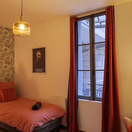 公寓 Le Cinq, De Charme Place Saint Pierre 索米尔