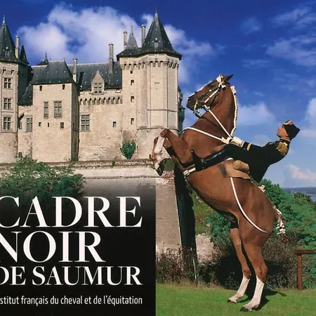 Le Cinq, De Charme Place Saint Pierre 公寓 *