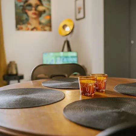 아파트 Le Cinq, De Charme Place Saint Pierre 쏘뮤흐