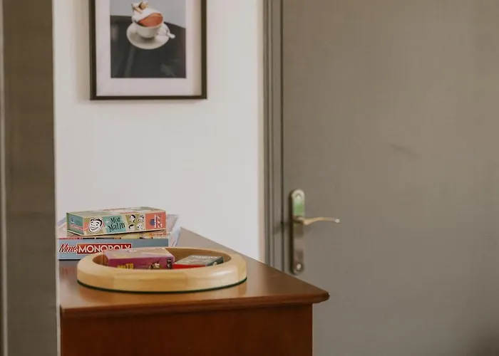 Le Cinq, De Charme Place Saint Pierre Apartman *