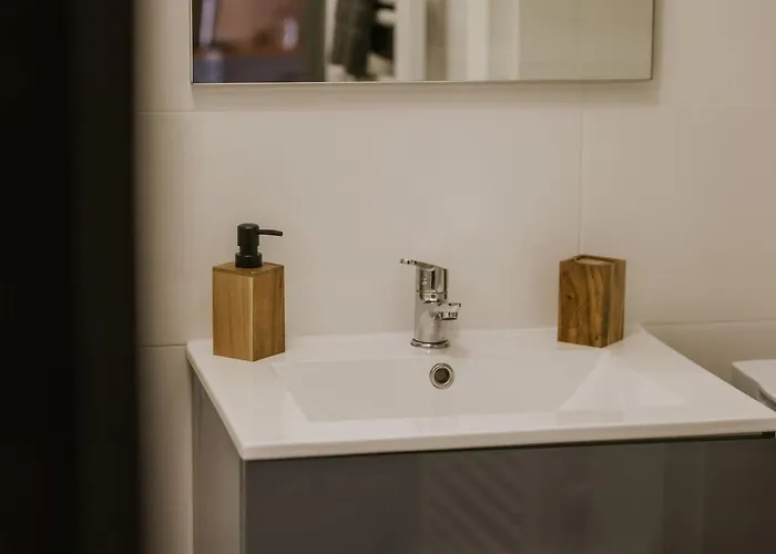 Apartman Le Cinq, De Charme Place Saint Pierre *