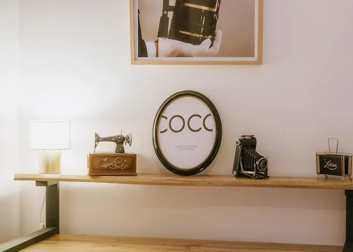 Apartman Le Cinq, De Charme Place Saint Pierre